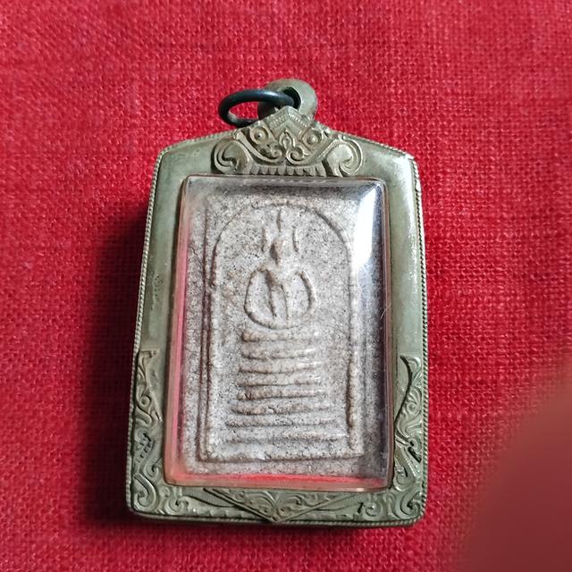 พระบ้านเก็บเก่า พระสมเด็จเก่าๆ