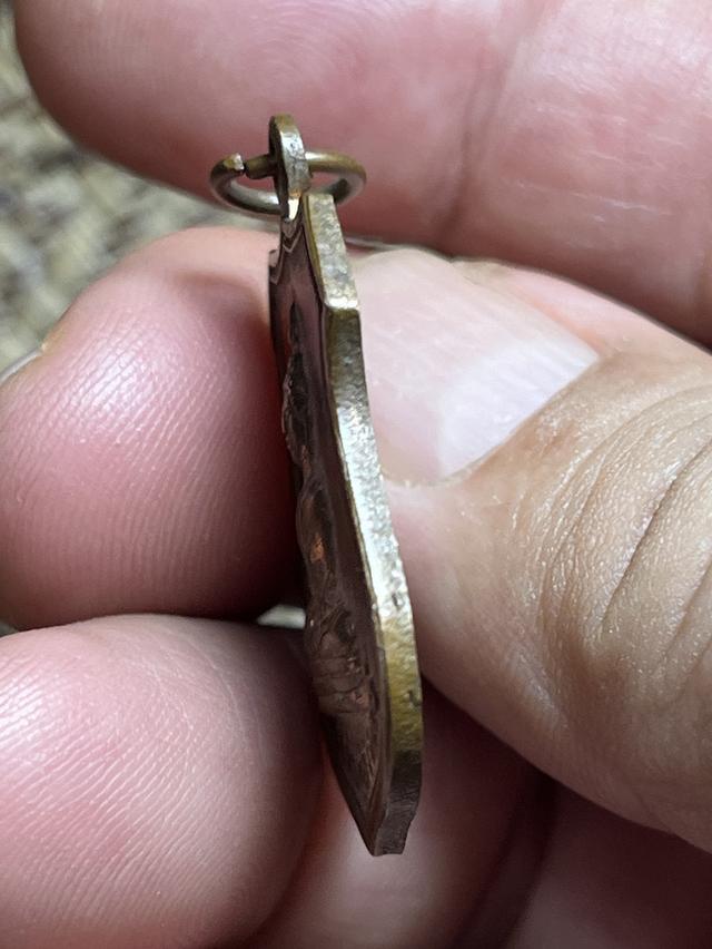 เหรียญหลวงพ่อทองทิพย์ วัดสวนตาล น่าน 4