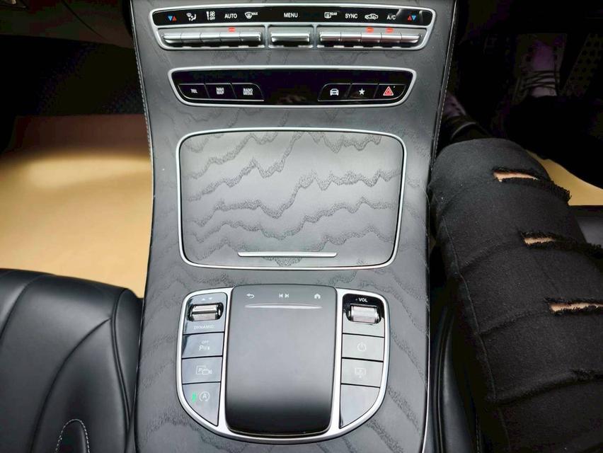 รหัสรถ KPV5 2024 BENZ CLS 220d AMG PREMIUM Facelift 6