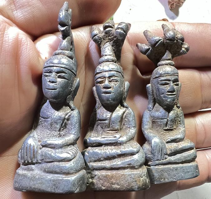 พระพุทธศิลป์โบราณพระเชียงรุ้ง