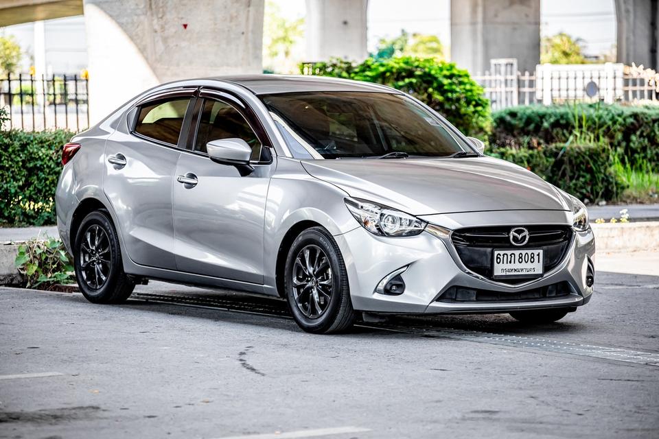 Mazda2 1.3 High Connect Skyactiv Sedan ปี 2017 