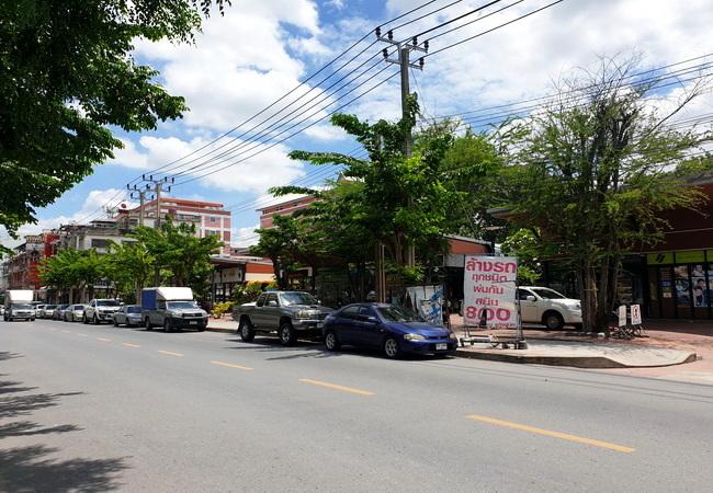 ขายที่ดิน ติดถนนพระราม 2 ซอย 50 เนื้อที่ 2-2-42 ไร่ พร้อมอาคารพาณิชย์ 5