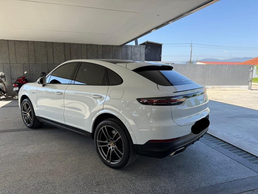 Porsche CAYENNE COUPE