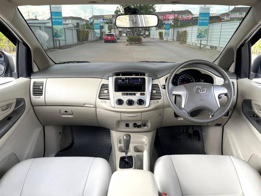 Toyota Innova 2.0G LPG 2012 6