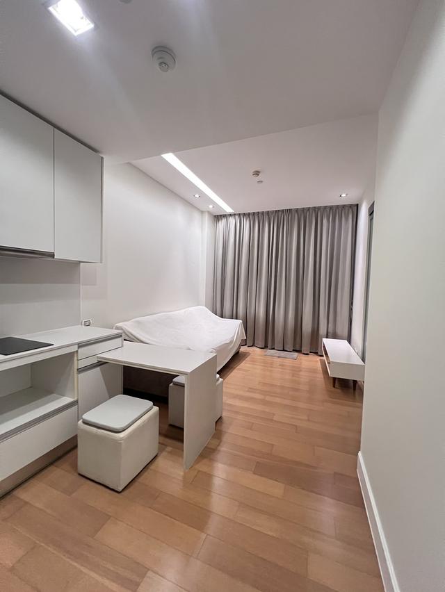 คอนโด Equinox พหล-วิภา ชั้น 19 ฝั่งวิวสวนจตุจักร พื้นที่ 40.34 ตร.ม.   1 ห้องนอน 1 ห้องน้ำ 2