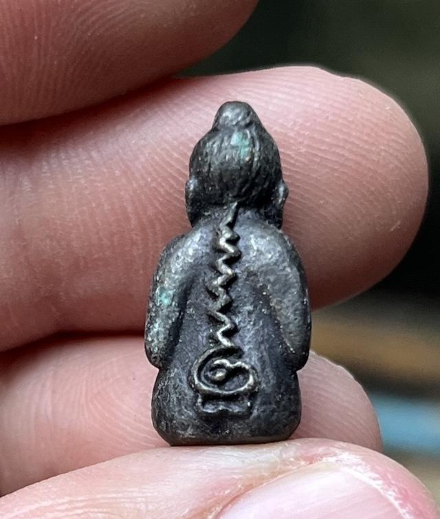 กุมารดูดรกเนื้อโลหะเก่าๆ 2