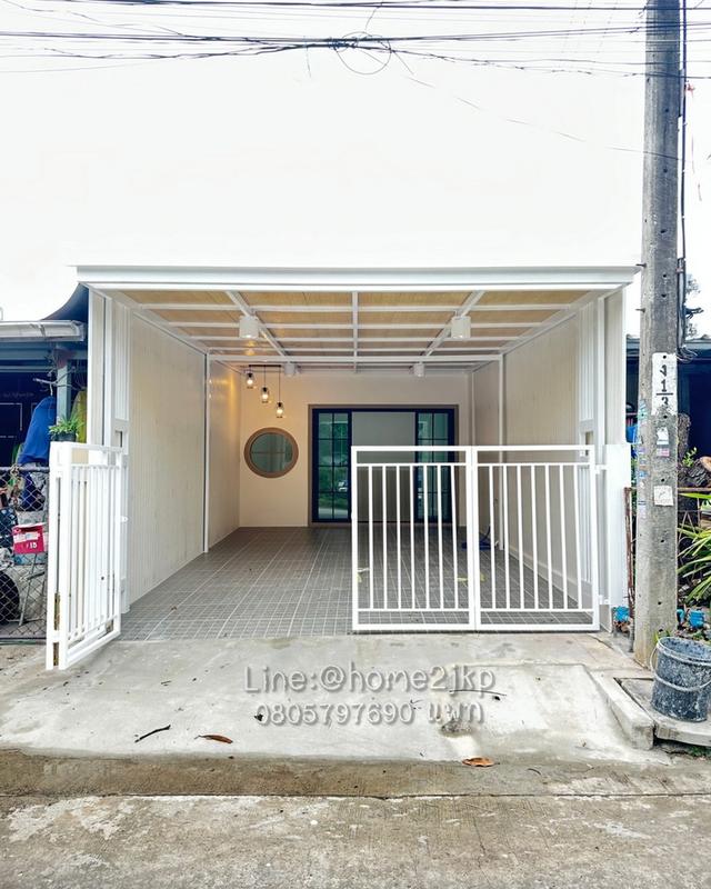 ชุมชนหลังคาแดง ถนน เคหะร่มเกล้า 24 บ้านสวย สไตล์โมเดิร์น ทำเลเคหะร่มเกล้า 1