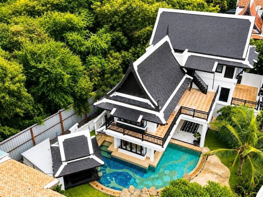 For Rent — Exclusive Thai-Modern Luxury Pool Villa near Na Jomtien Beach 4 bedrooms 5 bathrooms walking distance to the beach. elegant design รูปย่อยที่ 1