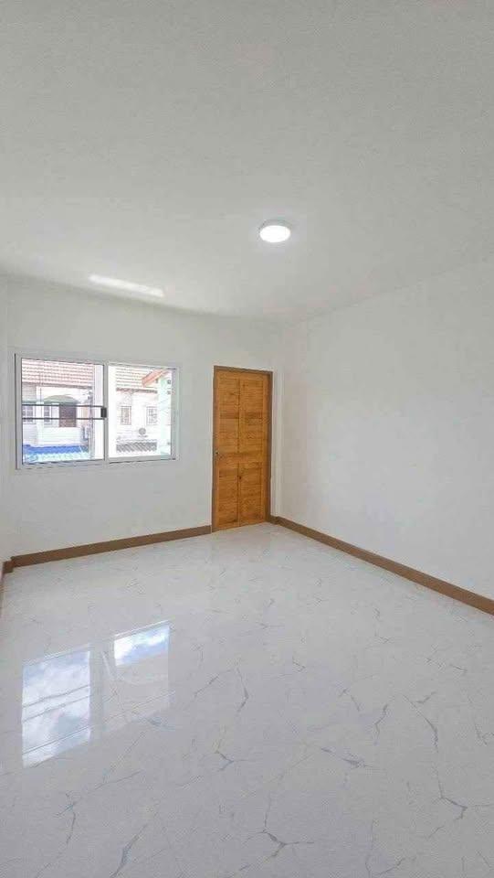 บ้านมือสอง 8