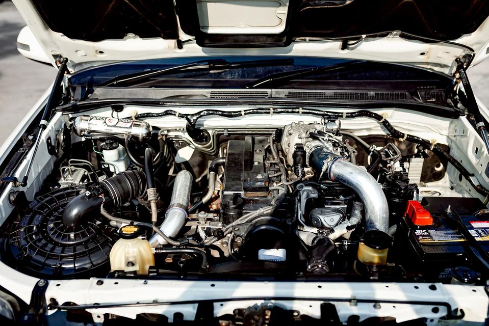 Toyota Fortuner 2.5V ปี14 15