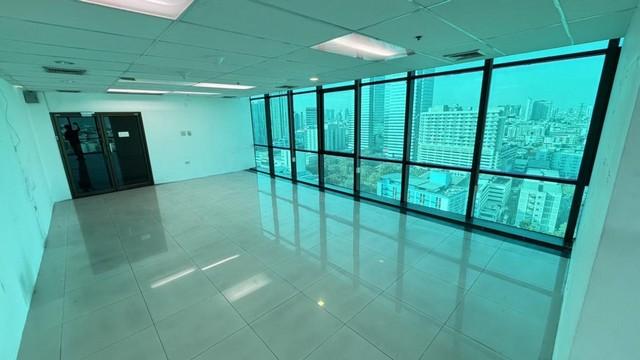 ให้เช่าพื้นที่ออฟฟิศ 90 ตร.ม. ซอยรัชดา ใกล้เมืองไทยประกันชีวิต และ MRT สุทธิสาร 4