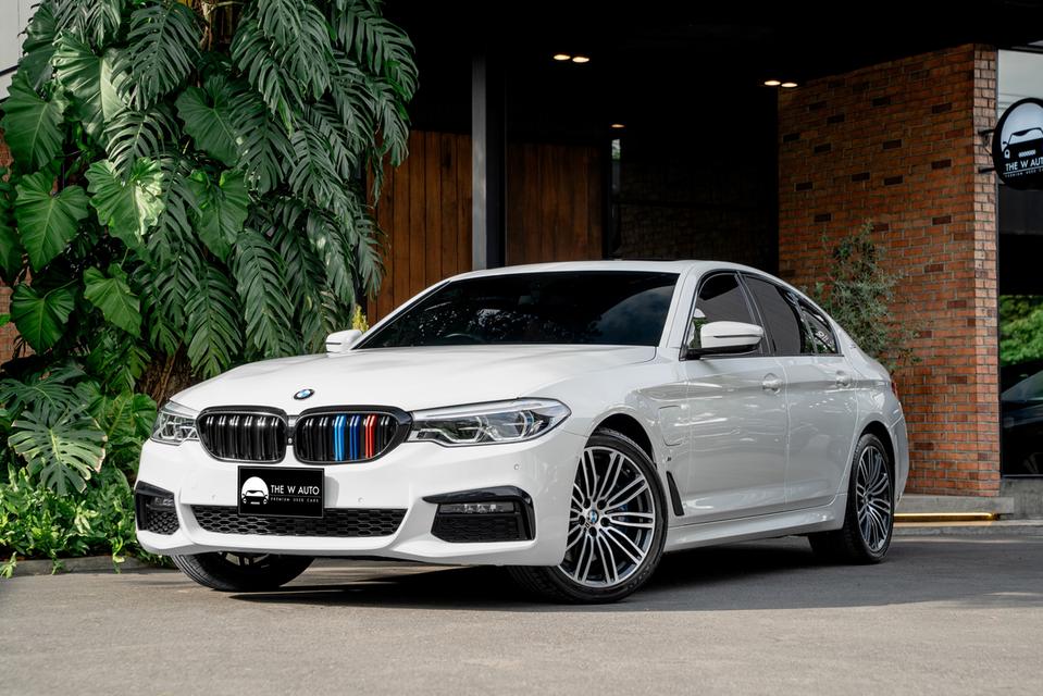 BMW 530e M Sport Plug-in Hybrid ปี 2019 🚨𝐁𝐌𝐖 𝟓𝟑𝟎𝐞 เข้าใหม่! วิ่งน้อย 63,xxx km.เท่านั้นน ✨