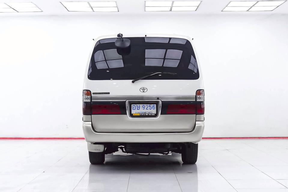 TOYOTA HIACE SUPER WAGON 2.4 2002