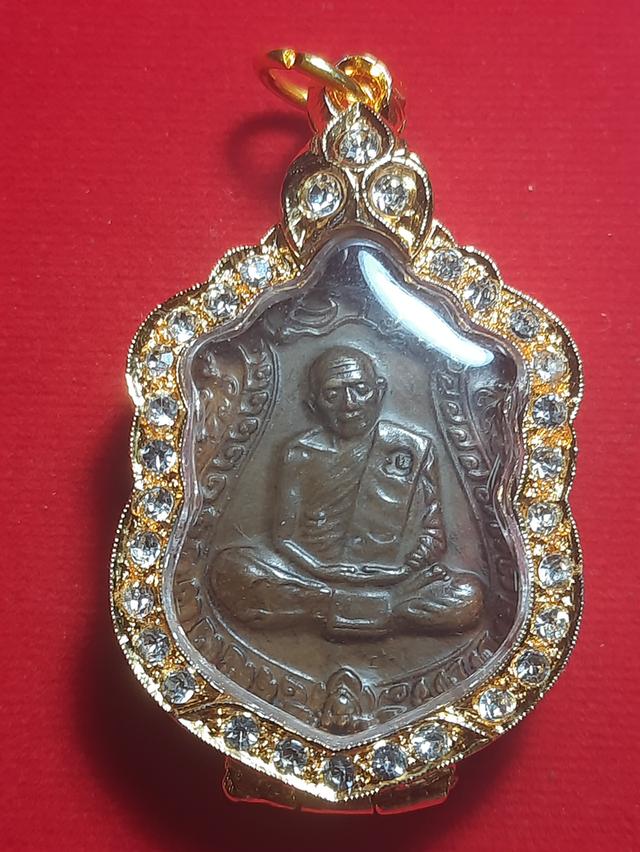 พระเครื่อง 18