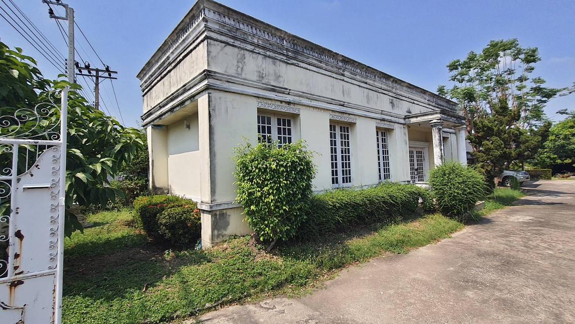 ขายที่ดินซอยสุขุมวิท 54 ขนาด 200 ตร.ว พร้อมบ้านและสำนักงาน  11