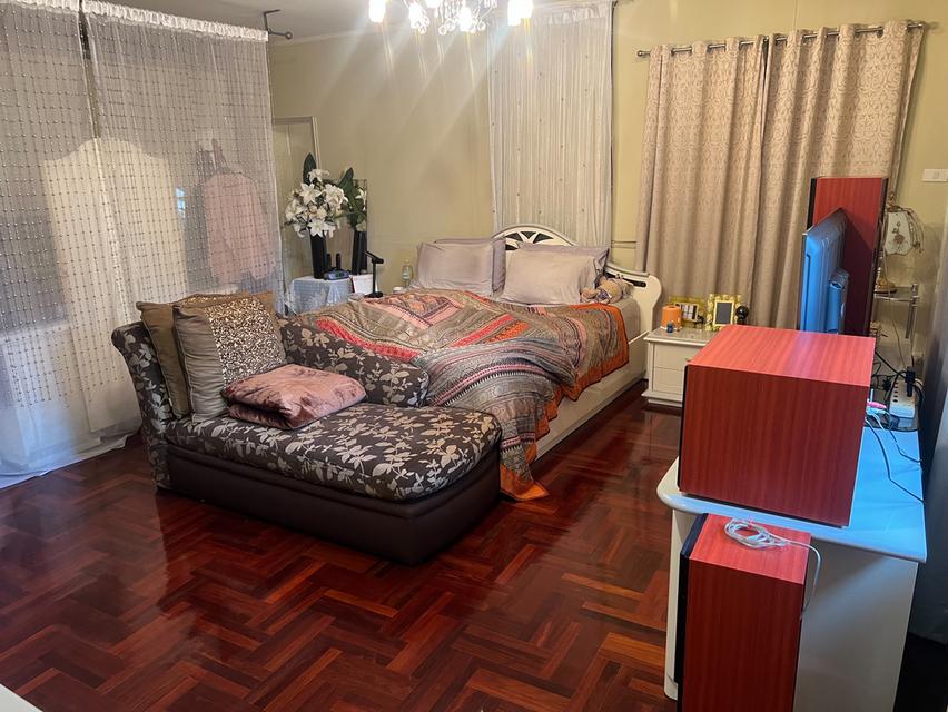ขายบ้าน หมู่บ้านริมสวน ซ.เฉลิมพระเกียรติ 15 ขนาด 99 ตรว. 3 นอน 3 น้ำ 8