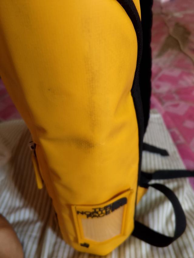 กระเป๋าเป้ The North Face 4