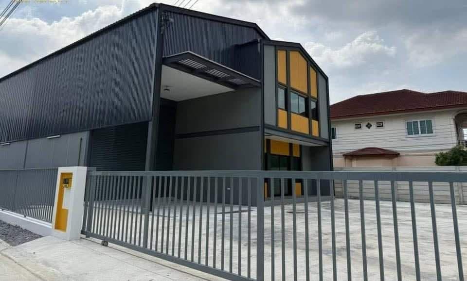 จองด่วน ! ขายที่ดินแบ่งแยก มีบริการพร้อมรับสร้าง ออกแบบ เขียนแบบ ขอสินเชื่อให้ครบจบ ที่ดินติดถนนใหญ๋ ย่านบางบัวทอง นนทบุรี 340 8