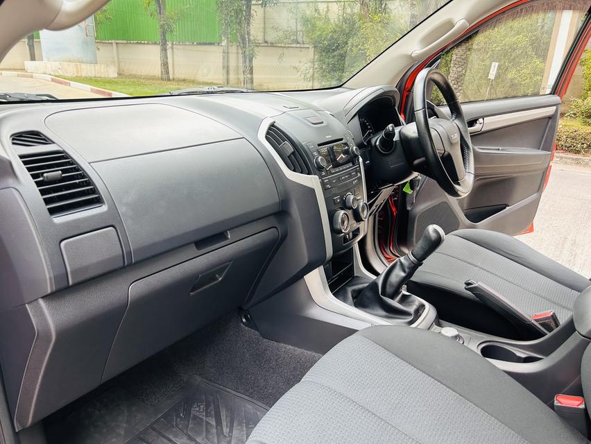 Isuzu Dmax 2.5 Vcross 4x4 รูปที่ 9