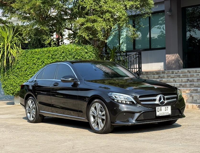 2020 BENZ C220D W205 รถออกศูนย์ BENZ THAILAND รถวิ่งน้อย เข้าศูนย์ทุกระยะ ไม่เคยมีอุบัติเหตุครับ