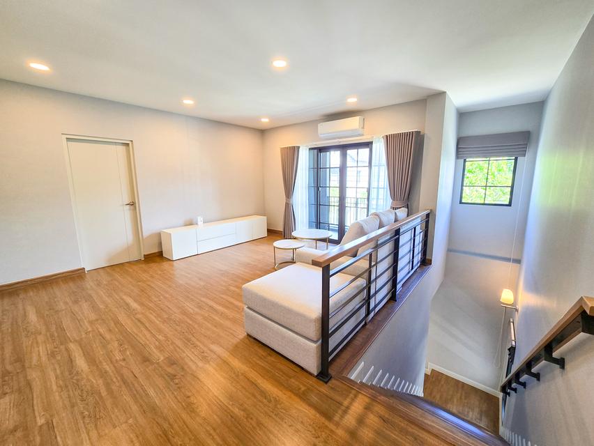 ขาย บ้านเดี่ยว 𝐂𝐞𝐧𝐭𝐫𝐨 𝐁𝐚𝐧𝐠𝐧𝐚 🏡แบบบ้านใหญ่สุดในโครงการ เฟอร์นิเจอร์ครบ หน้าบ้านทิศเหนือ ฮวงจุ้ยดีเยี่ยม 10/10 8