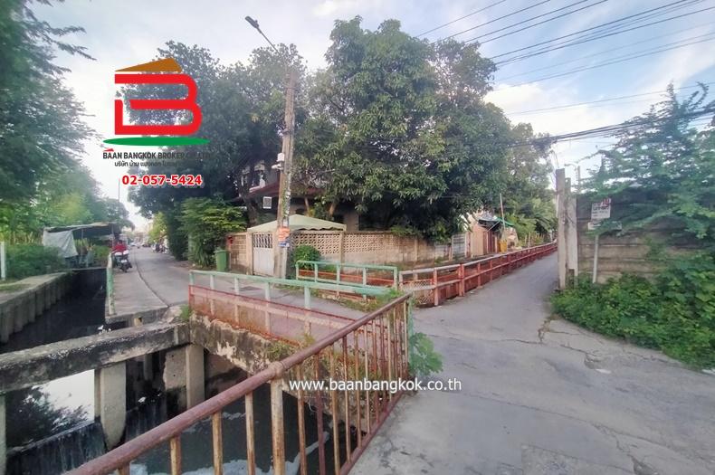 ที่ดินเปล่า เนื้อที่ 1-3-8 ไร่ จันทน์ 43 แยก 18 (ซอยสมาคมตระกูลโต๋ว), ใกล้เซ็นทรัลพระราม 3 ถนนเจริญราษฎร์ แขวงบางโคล่ เขตบางคอแหลม 5