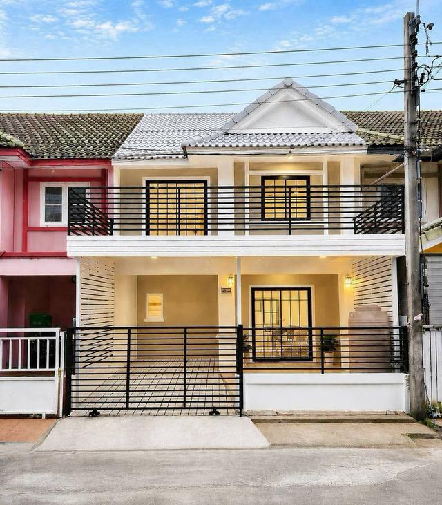 ทำเลบางใหญ่ ซอยกันตนาหมู่บ้านพฤกษา25  ซอยกันตนา บางใหญ่ทาวน์เฮาส์   2 ชั้น ตกแต่งใหม่พร้อมอยู่ 2