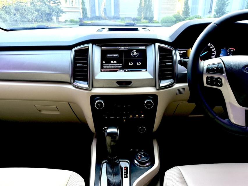 FORD EVEREST 3.2 TITANIUM  4WD รูปที่ 17