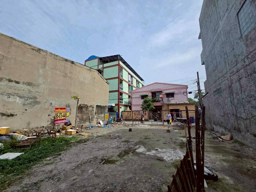 Vายที่ดินใกล้รถไฟฟ้าสายสีน้ำเงิน 52 ตารางวา ติดถนนคอนกรีตสาธารณะ ถมแล้ว พุทธมณฑล สาย ๑ ซอย 2 กทม 6