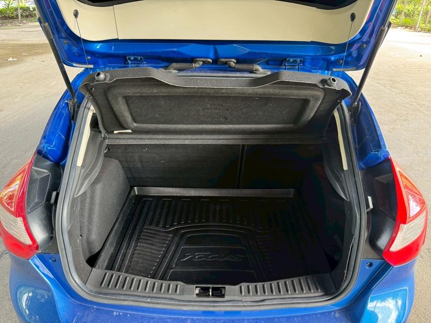 Ford Focus 1.6 Trend Hatchback AT ปี 2013 18