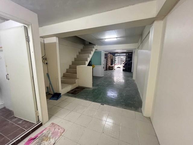 ขาย อาคารพาณิชย์ ซอยจรัญสนิทวงศ์ 3 พื้นที่ 168 ตรม 14 ตรว ทำเลดีใกล้ MRT สถานีท่าพระ 6
