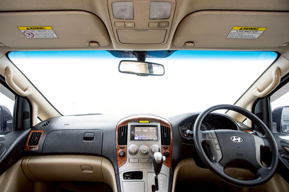 HYUNDAI H1 2.5 ELITE 2016  4