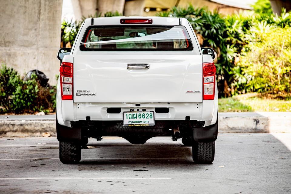 Isuzu D-Max Hi-Lander Cab 2.5 VGS Z ท๊อป ปี 2015 เกียร์ธรรมดา สีขาว  6