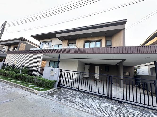 U1387 ให้เช่าบ้านเดี่ยว 2 ชั้น บ้านหรูย่านศาลายา ปิ่นเกล้า บ้านพร้อมเฟอร์ครบ ทำเลดีเดินทางสะดวกเข้าออกได้หลายทาง 1