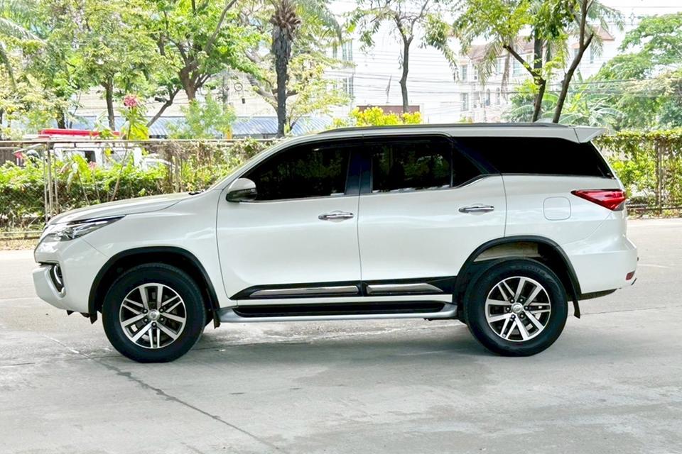 🚗 2019 Toyota FORTUNER 2.4 V 4WD AT รูปที่ 8