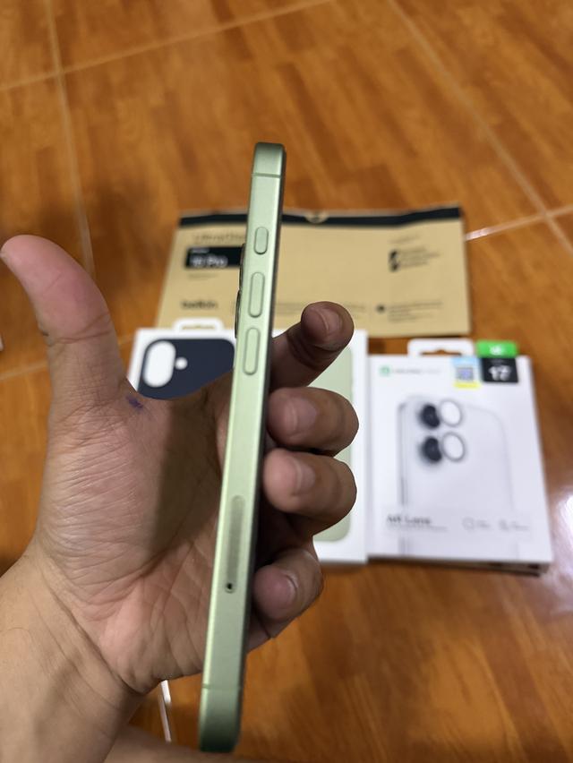 iPhone 17 512gb Sage Green 6