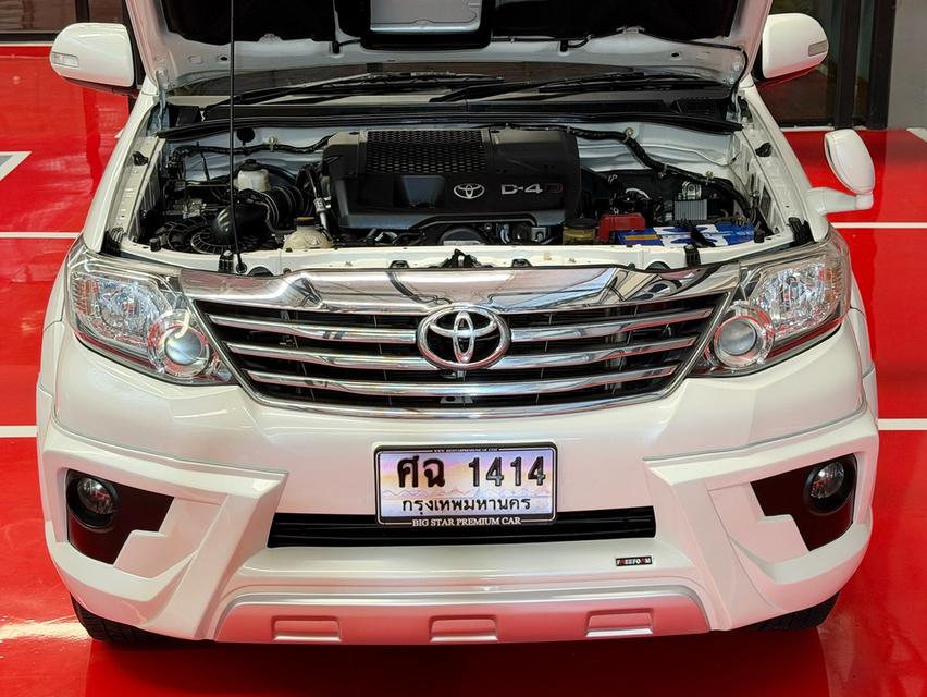 2014 TOYOTA FORTUNER 3.0V 5เกียร์ รถมือเดียวออกป้ายแดง รถวิ่งน้อย ประวัติศูนย์ครบ รถไม่เคยมีอุบัติเหตุครับ รูปที่ 15