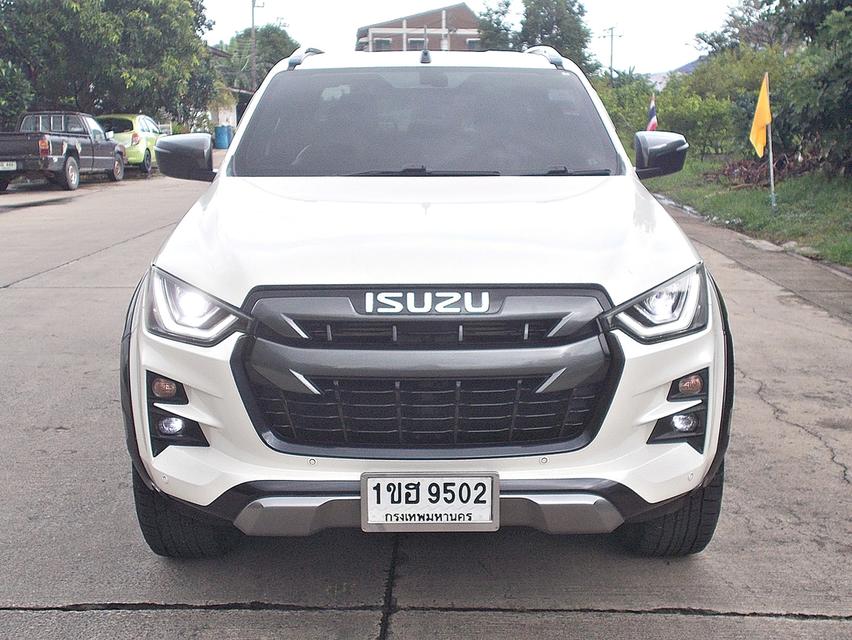 Isuzu Dmax Cab4 Vcross 3.0 M 4WD ปี 2021