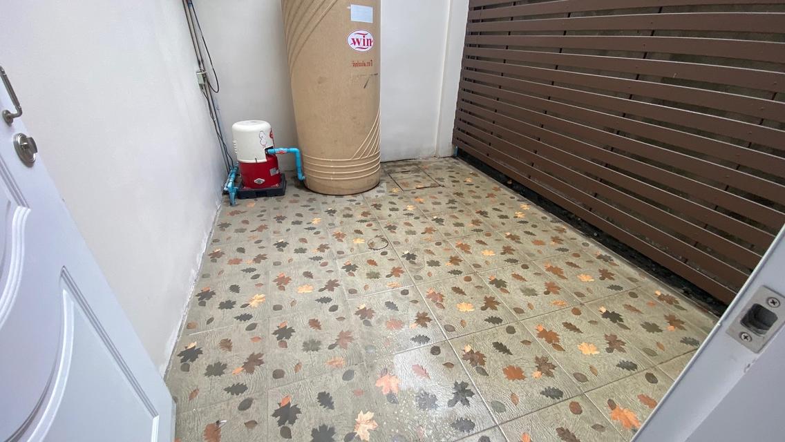 ขายบ้าน แถม เงิน ทาวน์โฮม 3 ชั้น คู้บอน 27 รามอินทรา กู้เกิน ฟรีโอน 卖房 7