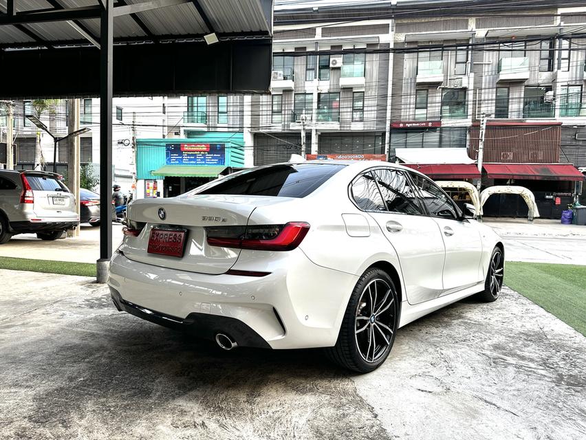 BMW 330e Plug-in Hybrid M Sport ปี2020 รถมือเดียว ไมล์น้อย 3