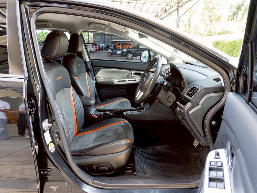 Subaru XV 2.0 i-P AWD ปี 2017 ♨️ #รับประกันเครื่องเกียร์3ปี / 30,000 km.♨️ รูปที่ 9
