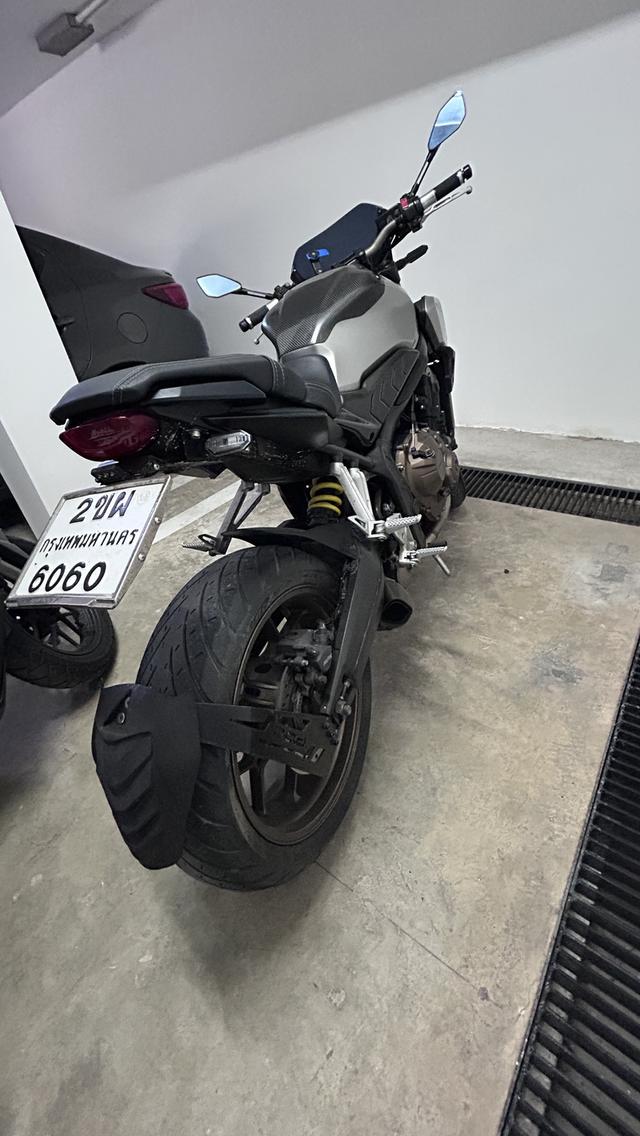 selling beautiful CBR650 bike