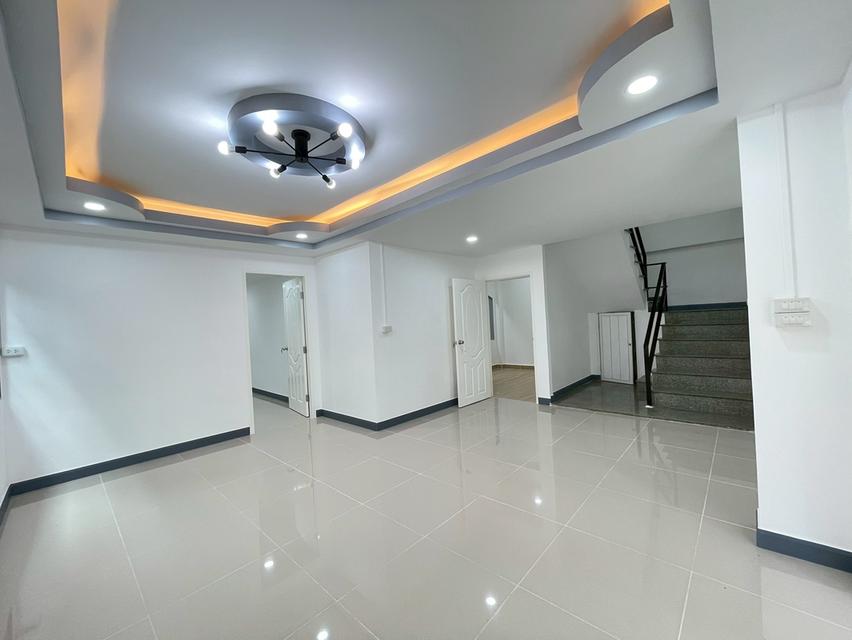 หมู่บ้านพรธิสาร6 6