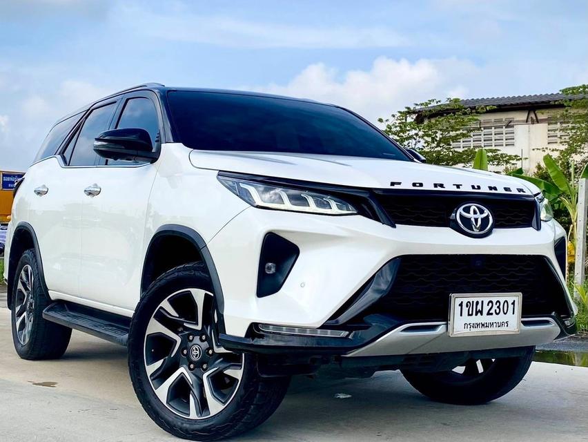 ขายToyota Fortuner 2.4V ปี21 1