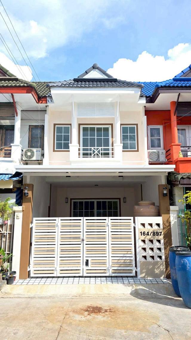 💥 โอกาสสุดท้าย! ทาวน์เฮ้าส์นนทบุรี ฟรีโอน + แถมของเยอะ 2