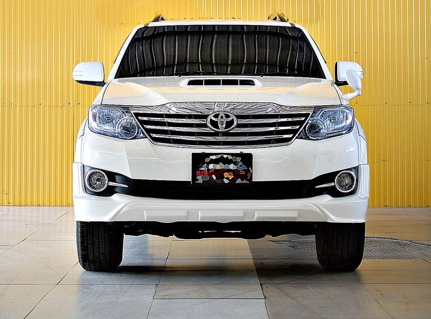 Fortuner 3.0 V เห็นโพสต์นี้จาก ENNXO อยู่ใช่ไหมครับ? สนใจคันนี้แจ้งมาได้เลย มีราคาพิเศษเฉพาะลูกค้าที่มาจาก ENNXO ครับ รูปย่อยที่ 2