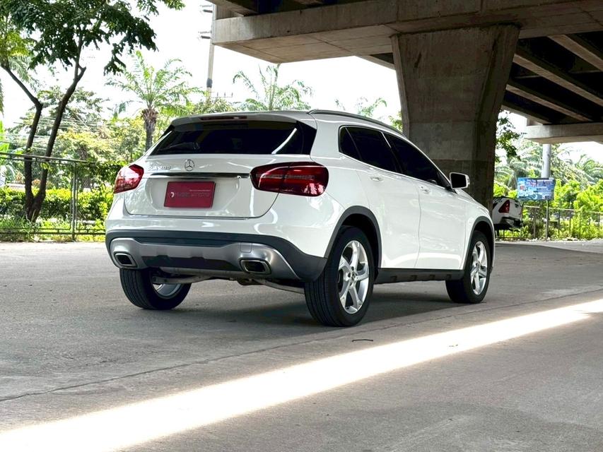 ขายรถ Benz GLA200 W156 ปี 2019 สีขาว เกียร์ออโต้ 4