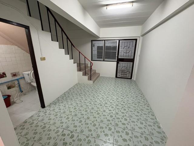 อาคารพาณิชย์ 4ชั้น ให้เช่าถนน เสรีไทย รามอินทรา ติดกับหมู่บ้านอารียา 3