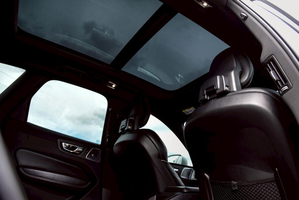 รหัสรถ CBL8457 Volvo XC60 Recharge T8 R-Design AT 2018 13