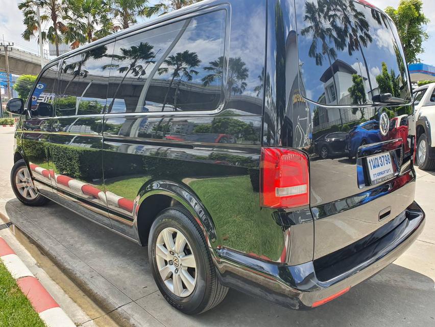 Volkswagen Caravelle T5 2.0 TDi สีดำ ปี2012 รถมือ1